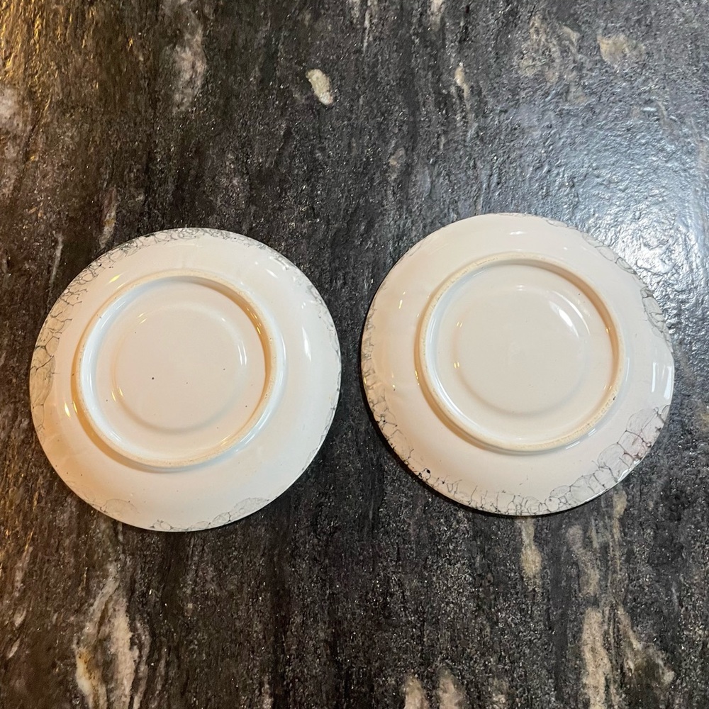 Small Plate Set - Picture 2 of 3